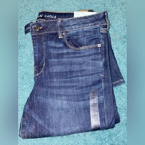 American Eagle Skinny Kick Jeans!